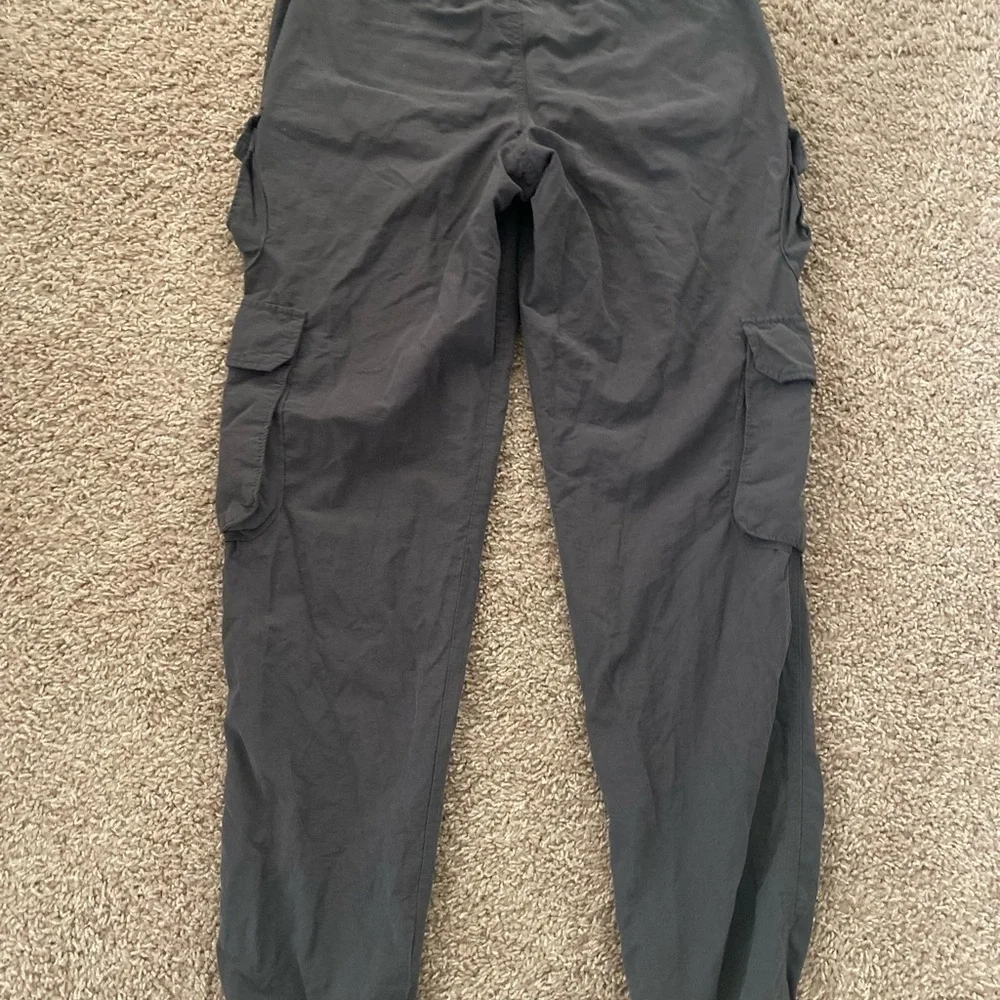 Aeropostale Gray Cargo Pants Relaxed Fit XS